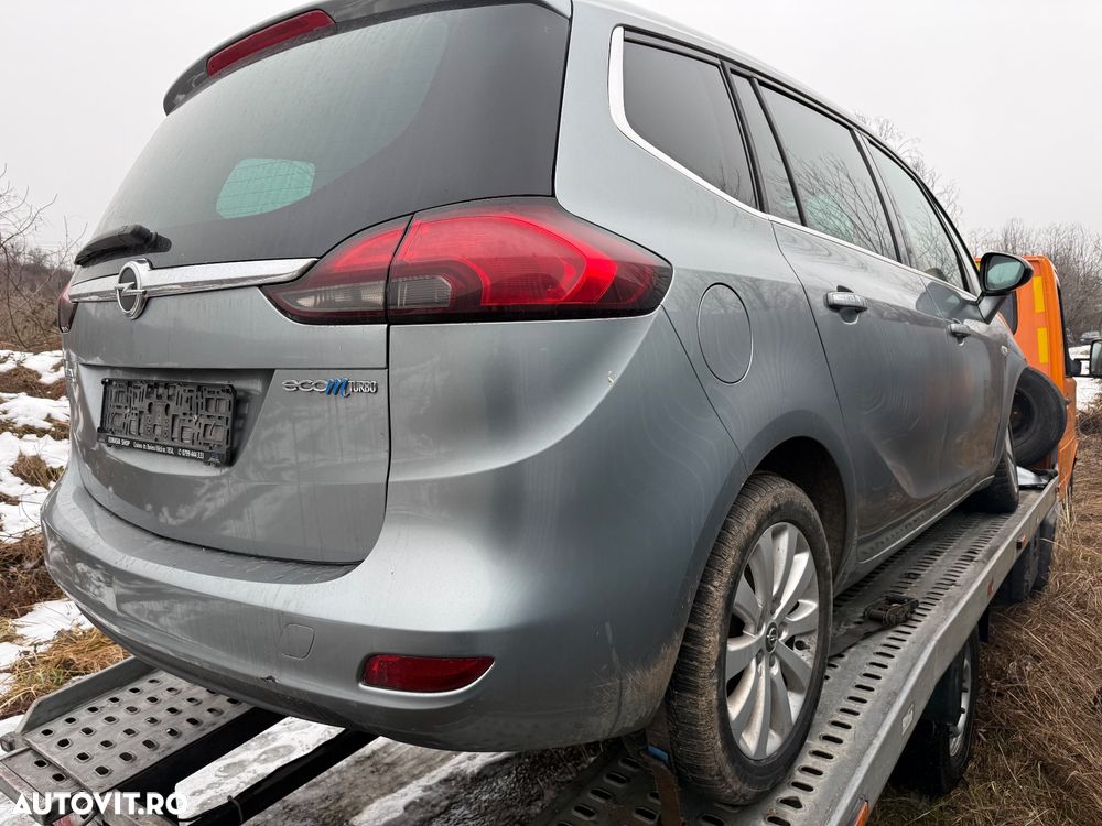 Dezmembrări auto opel Zafira C Tourer 2013 ecoo m turbo benzină 16 gri cu 7 locuri volan pe stanga navigație etc - 4