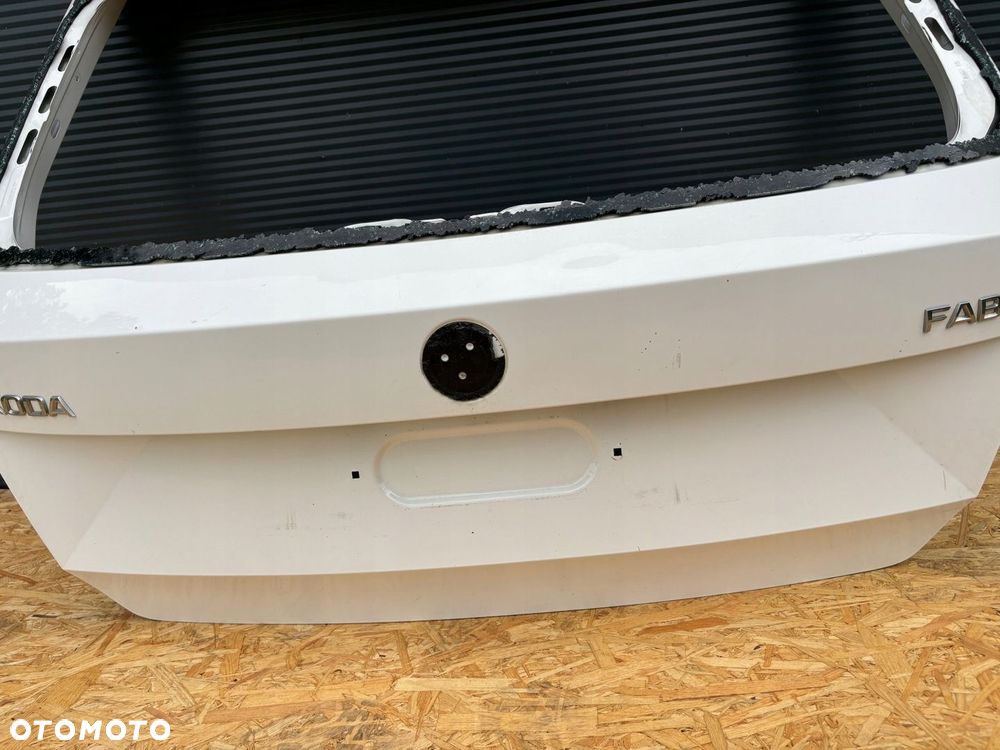 KLAPA BAGAZNIKA SKODA FABIA III HB 5D 6V6827159 - 2