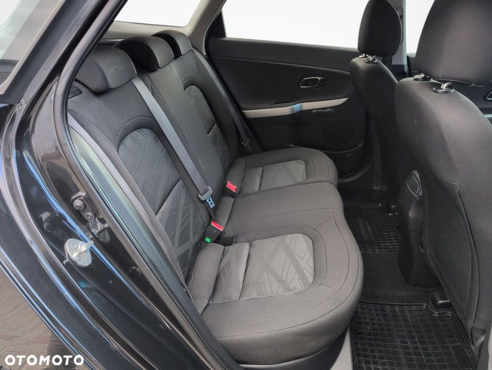 Kia Ceed 1.6 GDI M - 12