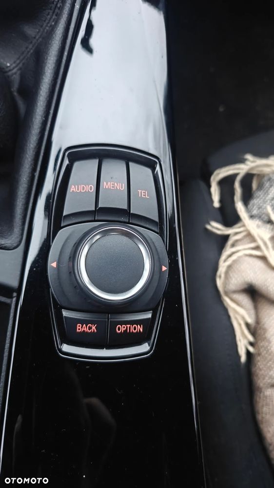 BMW Seria 3 320d Efficient Dynamic Edition Sport Line - 12