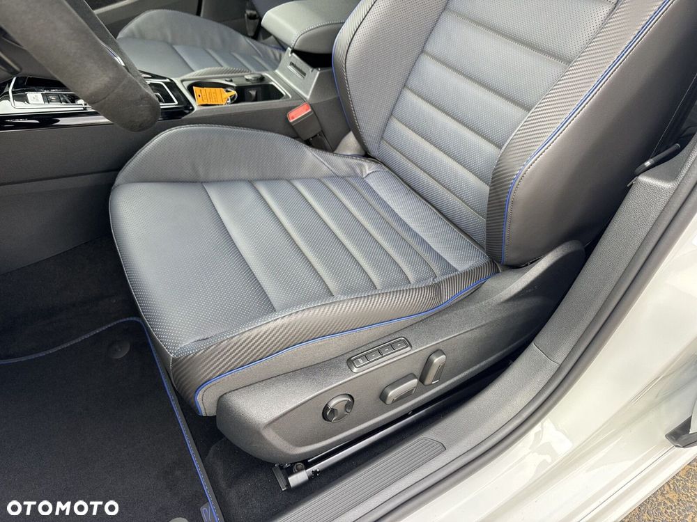 Volkswagen Golf - 13
