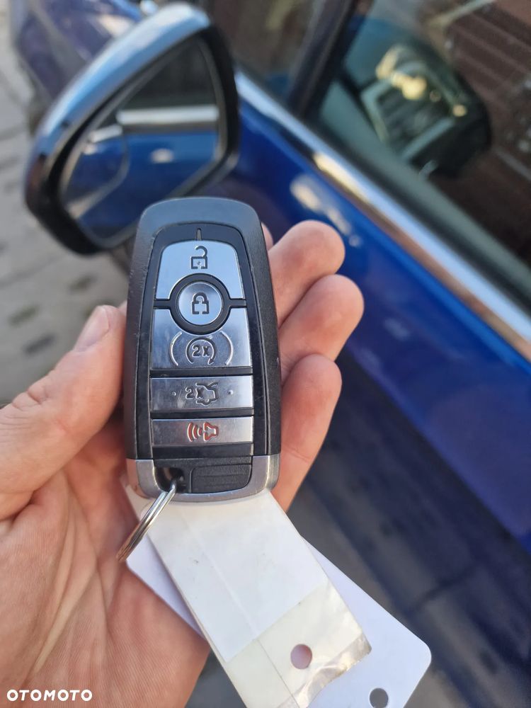 Ford Fusion 2.0 EcoBoost Titanium - 20