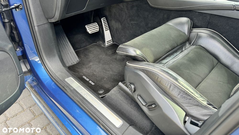 Volvo XC 90 T8 AWD Plug-In Hybrid R-Design 7os - 12