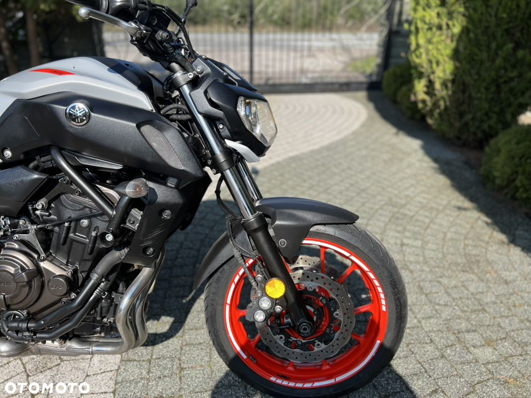 Yamaha MT - 5