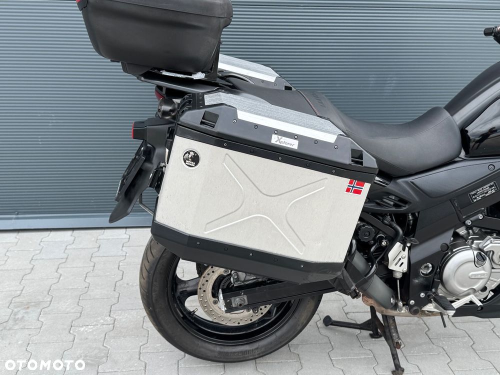 Suzuki V-STROM - 4