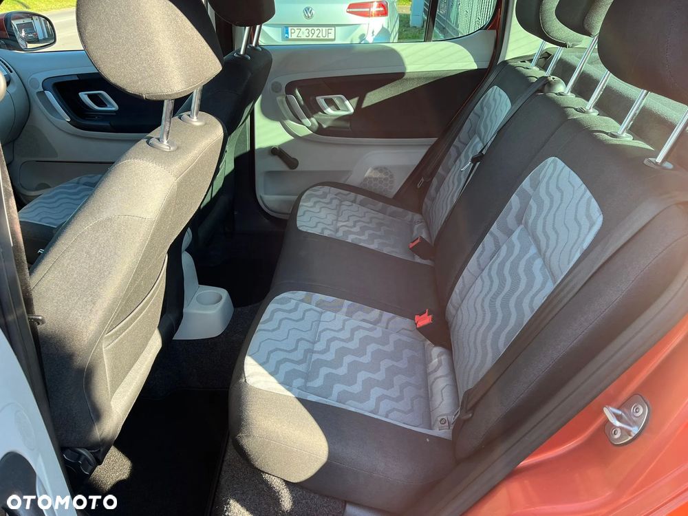 Skoda Fabia 1.4 16V Active Plus - 8