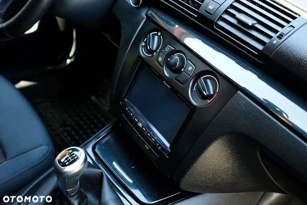 BMW Seria 1 - 26