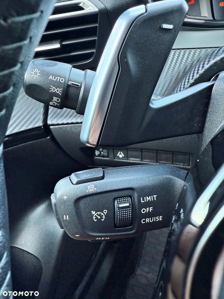 Peugeot 2008 BlueHDi 130 GT S&S EAT8 - 25