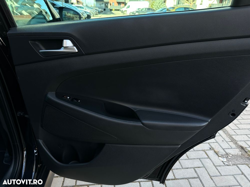 Hyundai Tucson 2.0 CRDI 4WD Automatik Style - 30