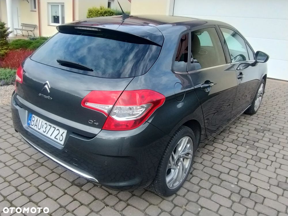 Citroen C4 2013 photo 2