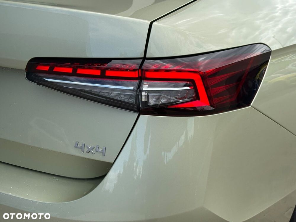 Skoda Superb 2.0 TSI 4x4 L&K DSG - 21