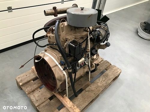 SILNIK JOHN DEERE 3179 DF kompletny 3-cylindrowy - 6