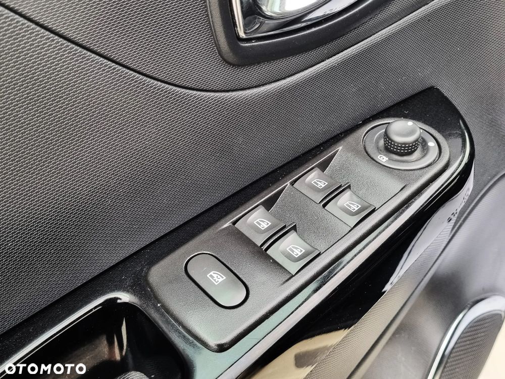 Renault Captur ENERGY dCi 110 Initiale Paris - 18