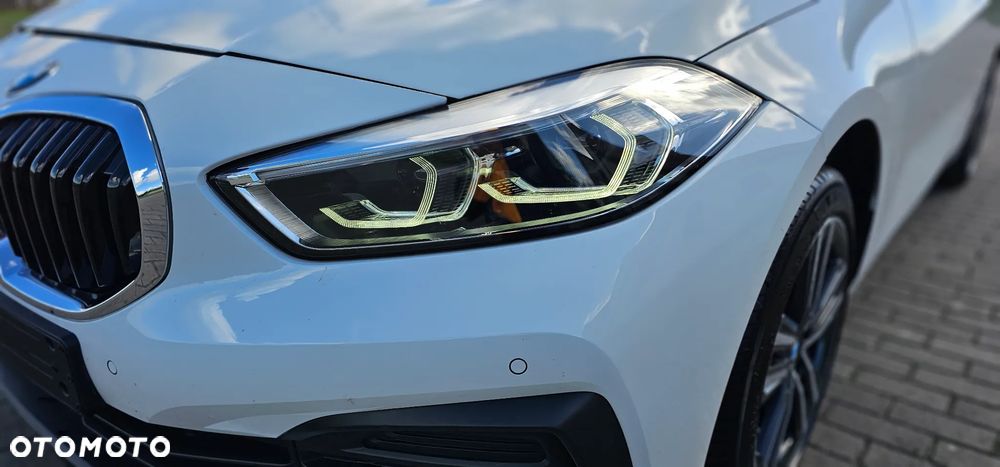 BMW Seria 1 118i - 32