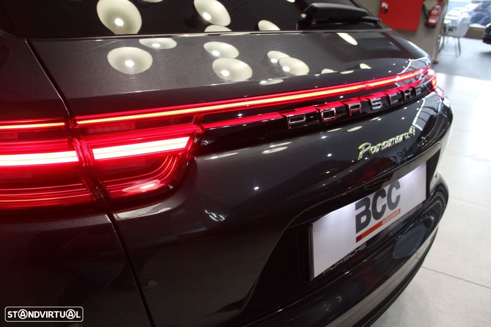 Porsche Panamera Sport Turismo 4 E-Hybrid Platinum Edition - 23