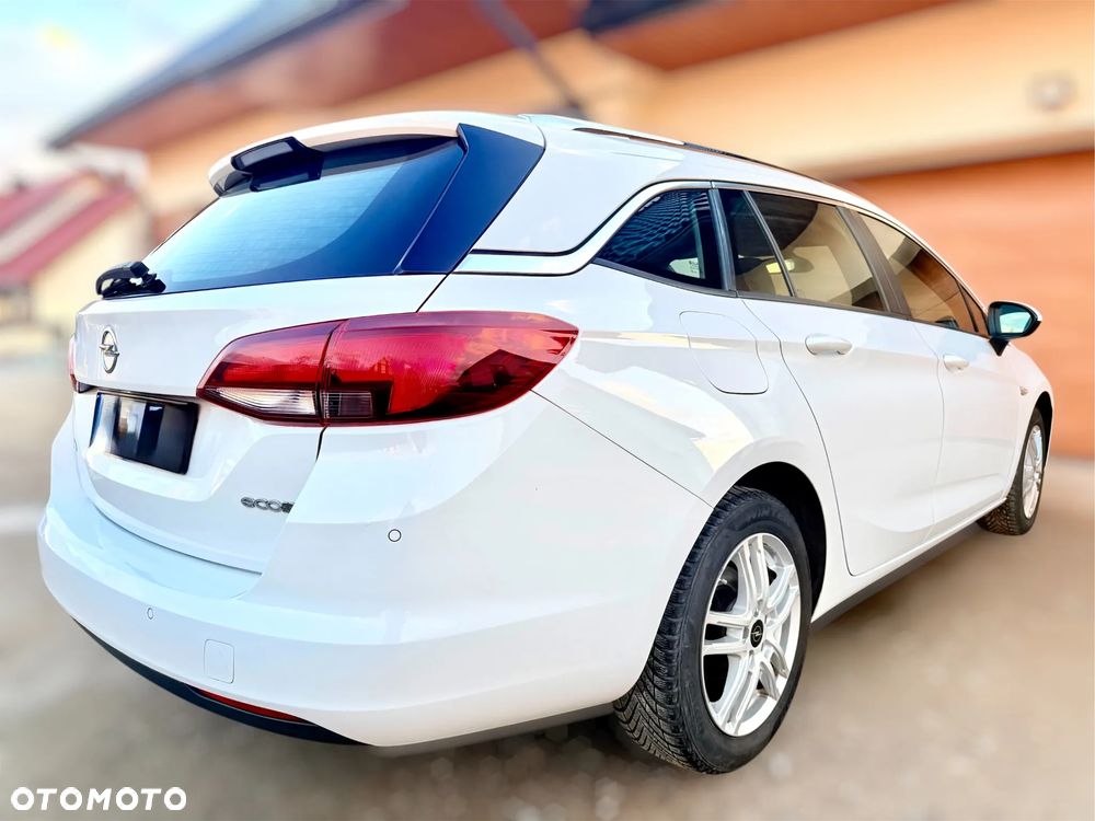 Opel Astra 2017 photo 2