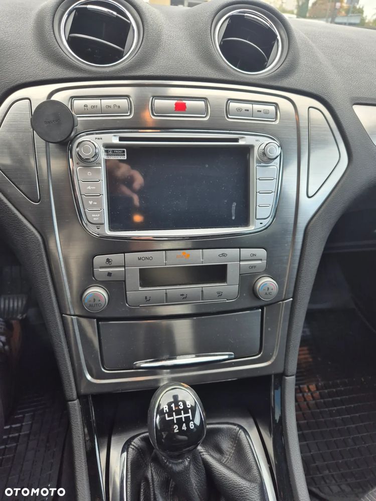 Ford Mondeo 2.0 TDCi Platinium X Plus (Titanium) - 11