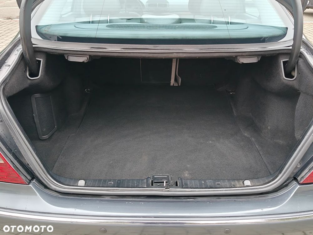 Mercedes-Benz Klasa E 220 CDI Automatik Avantgarde - 20