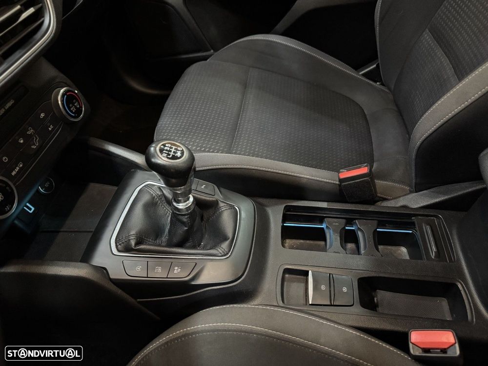 Ford Focus SW 1.5 TDCi EcoBlue ST-Line - 24