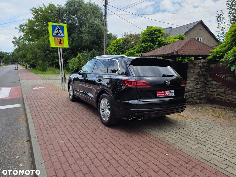 Volkswagen Touareg - 9