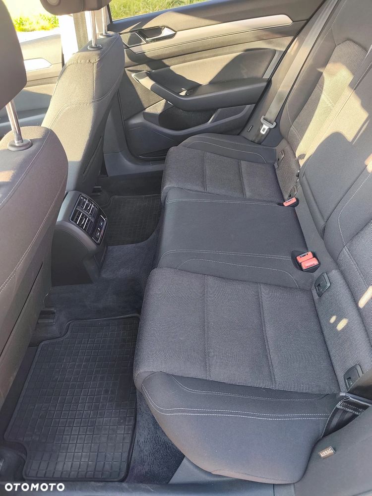 Volkswagen Passat 2.0 TDI BMT Comfortline - 11