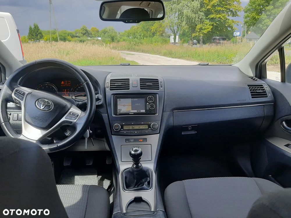 Toyota Avensis 1.8 Executive - 30