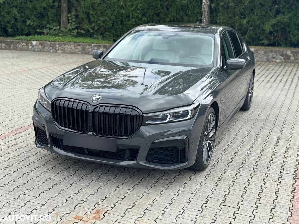 BMW Seria 7 745e - 2