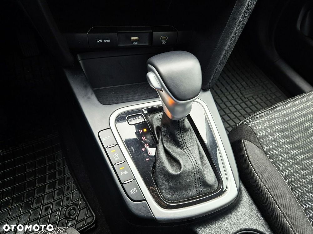 Kia Ceed 1.5 T-GDI M DCT - 25