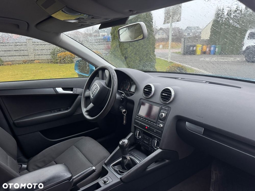 Audi A3 Sportback 2.0 TDI DPF Attraction - 7