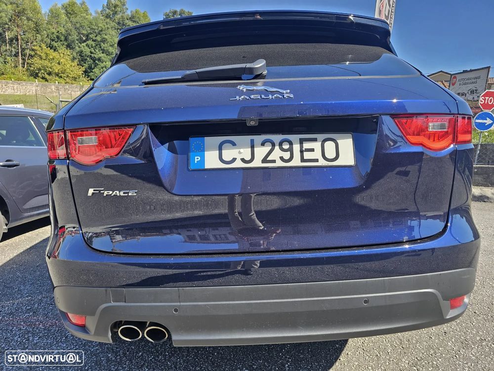 Jaguar F-Pace 20d AWD Aut. Prestige - 6
