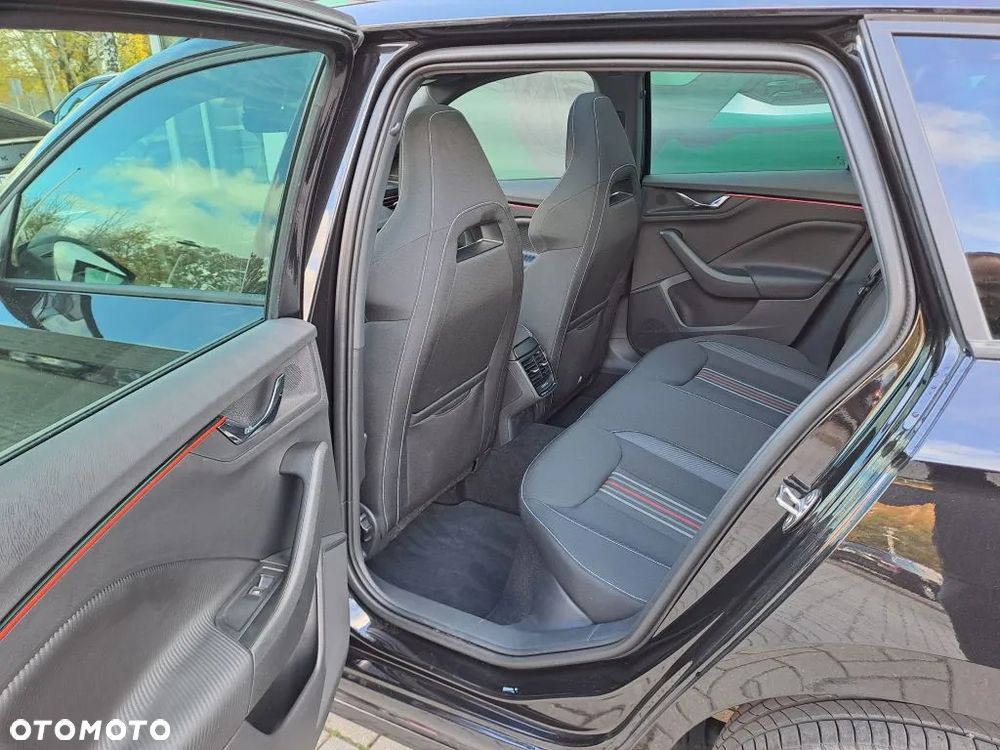 Skoda Kamiq 1.5 TSI Monte Carlo DSG - 6