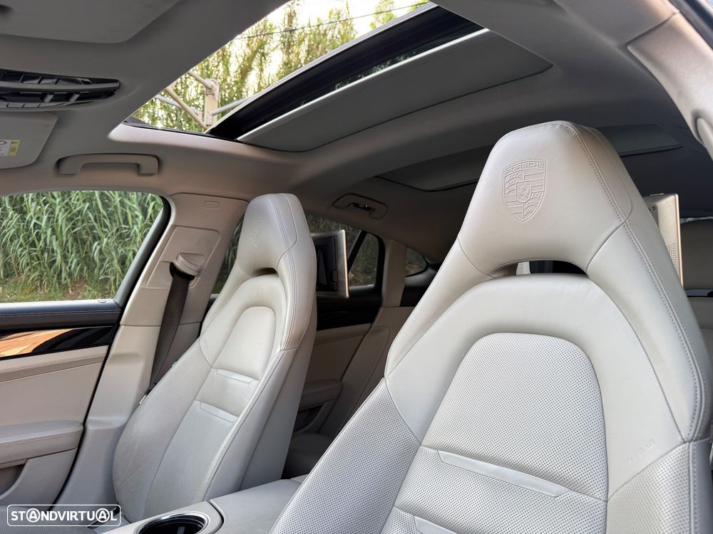 Porsche Panamera - 10