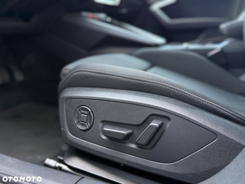 Audi A3 Sportback 35 TFSI mHEV S Line S tronic - 14