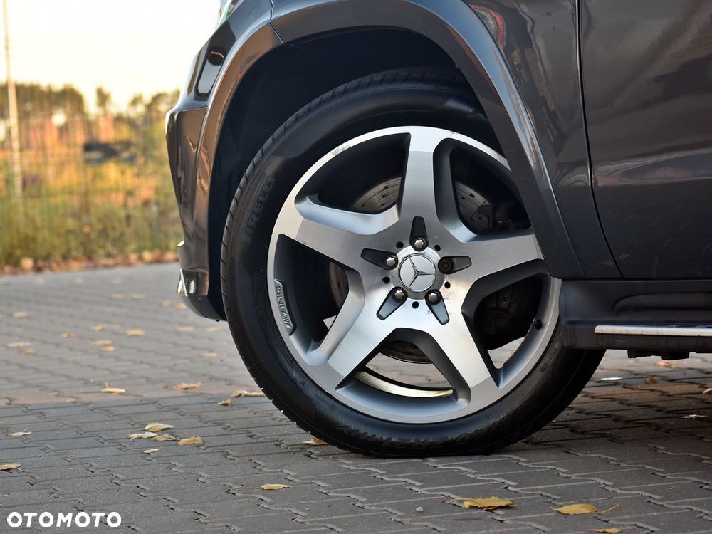 Mercedes-Benz GL 350 BlueTEC 4Matic 7G-TRONIC - 17