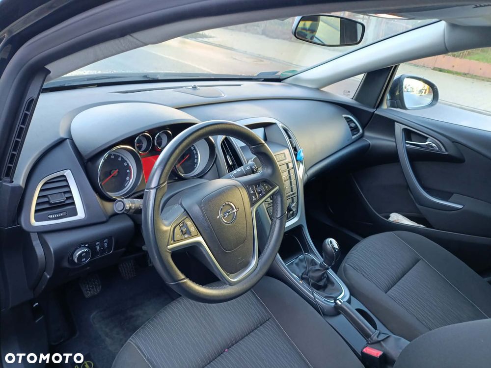 Opel Astra 1.4 T Active - 11