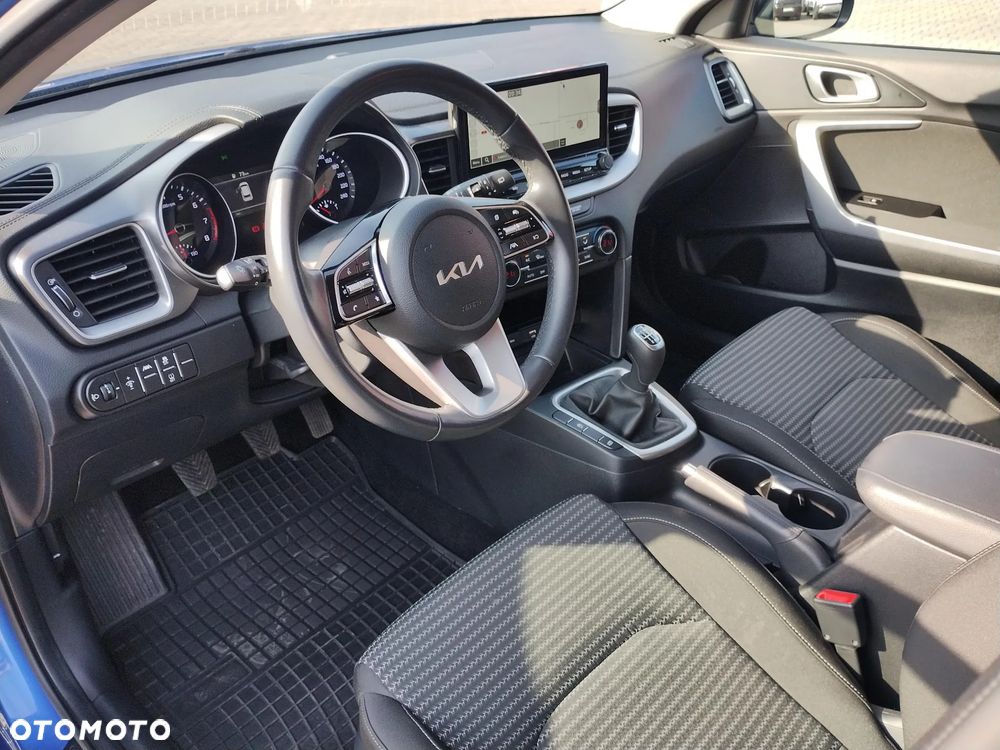 Kia Ceed 1.5 T-GDI M - 22
