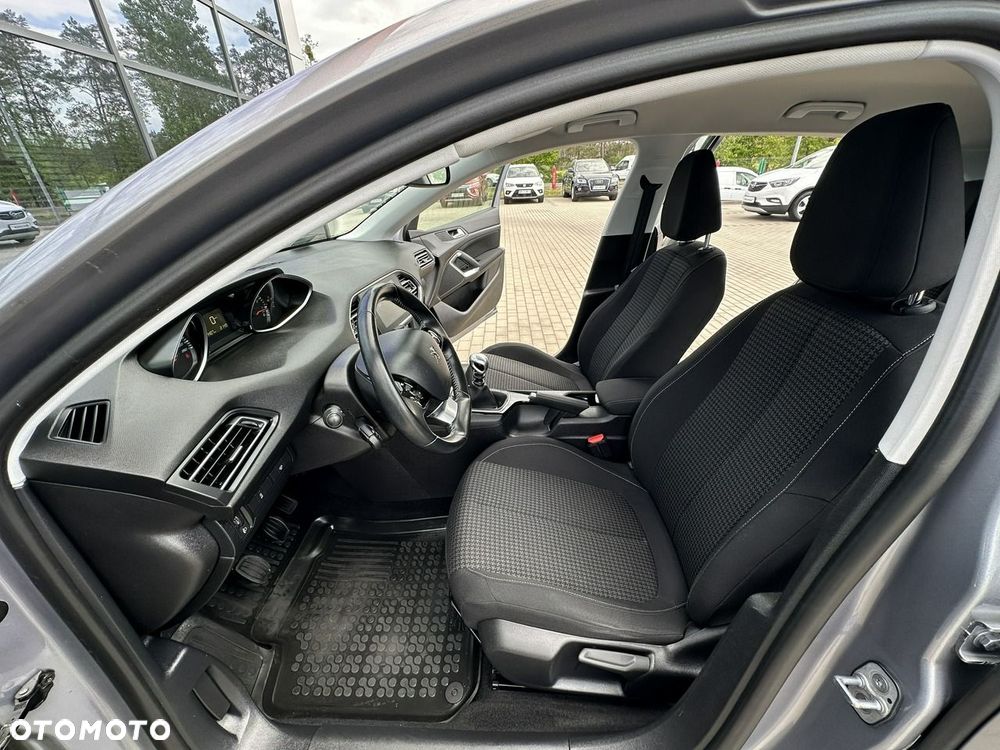 Peugeot 308 1.2 PureTech Allure Pack S&S - 10