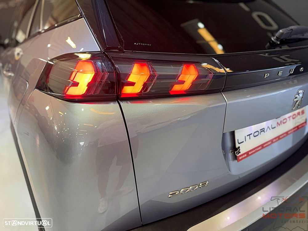 Peugeot 2008 1.2 PureTech GT Line - 8
