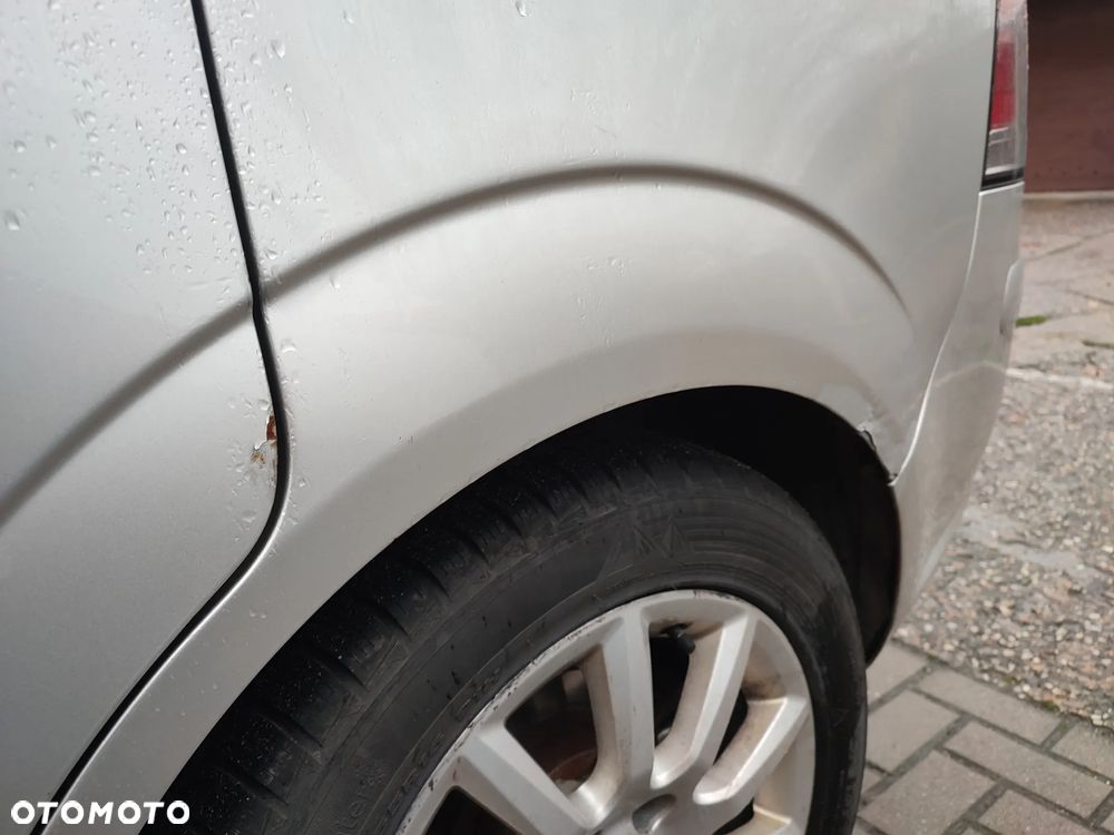 Opel Zafira 1.8 Cosmo - 8