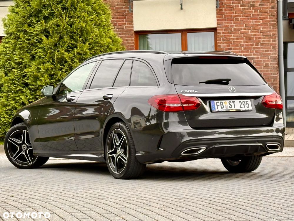 Mercedes-Benz Klasa C 300 e 9G-TRONIC AMG Line - 12