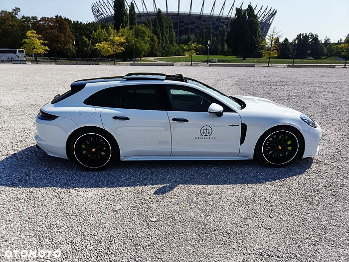 Porsche Panamera 4 E-Hybrid - 14