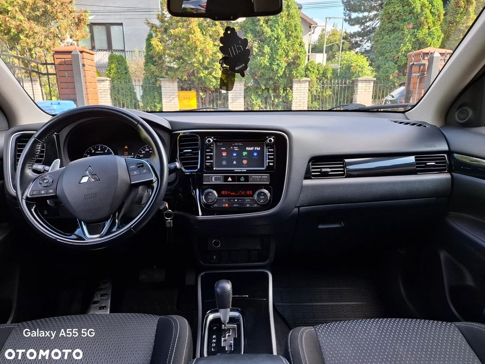 Mitsubishi Outlander 2.0 Intense 2WD CVT - 16