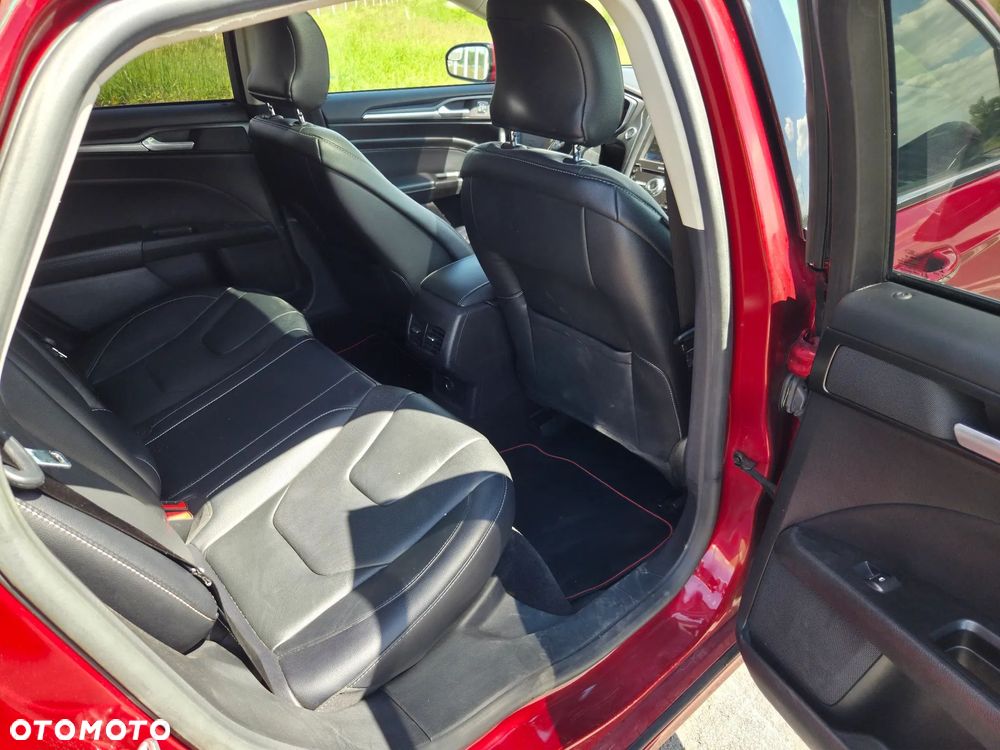 Ford Fusion - 14