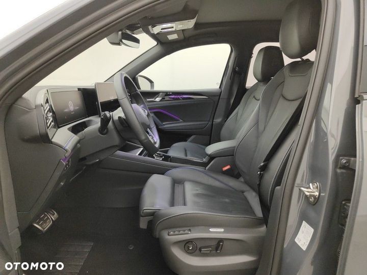 Volkswagen Tiguan 2.0 TDI SCR 4MOTION DSG R-Line - 12