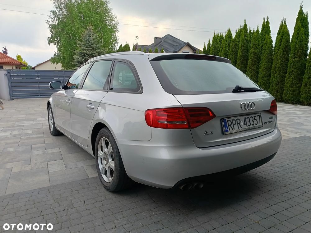 Audi A4 Avant 2.0 TDI DPF multitronic Ambiente - 9