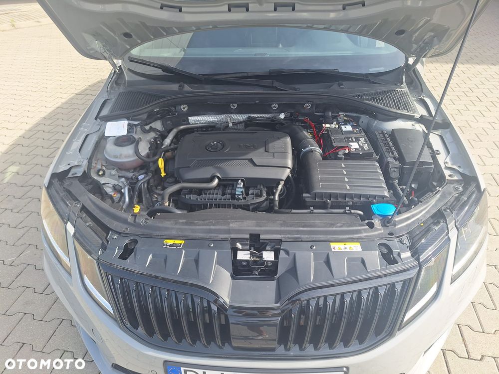 Skoda Octavia 2.0 TSI RS - 8