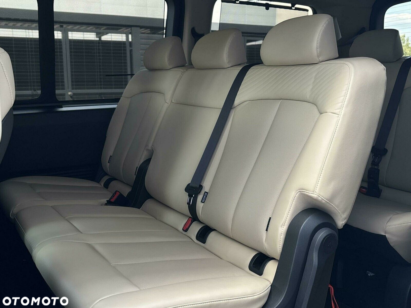 Hyundai Staria - 16