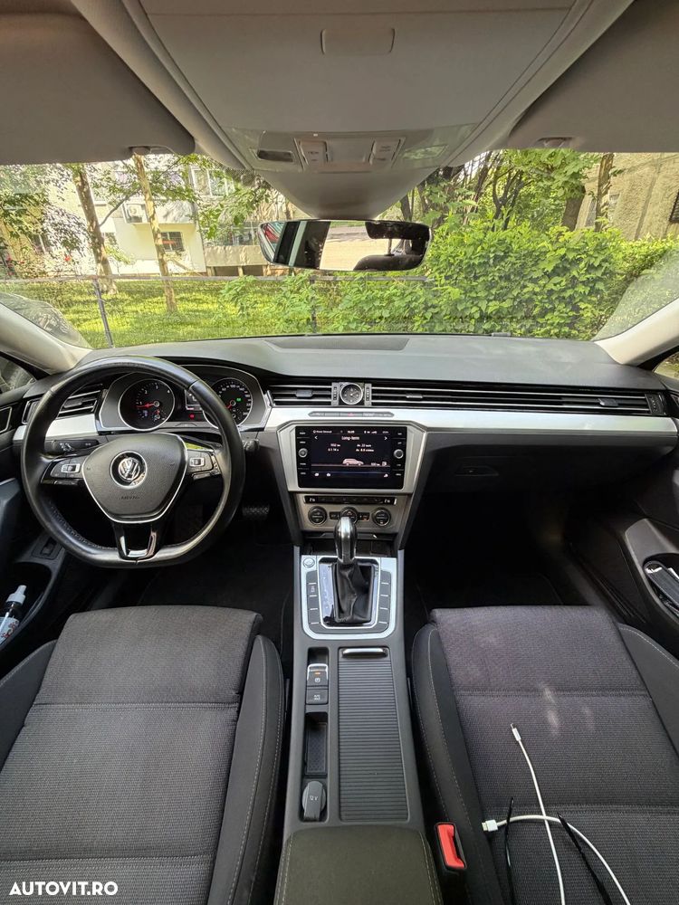 Volkswagen Passat 2.0 TDI DSG Comfortline - 37