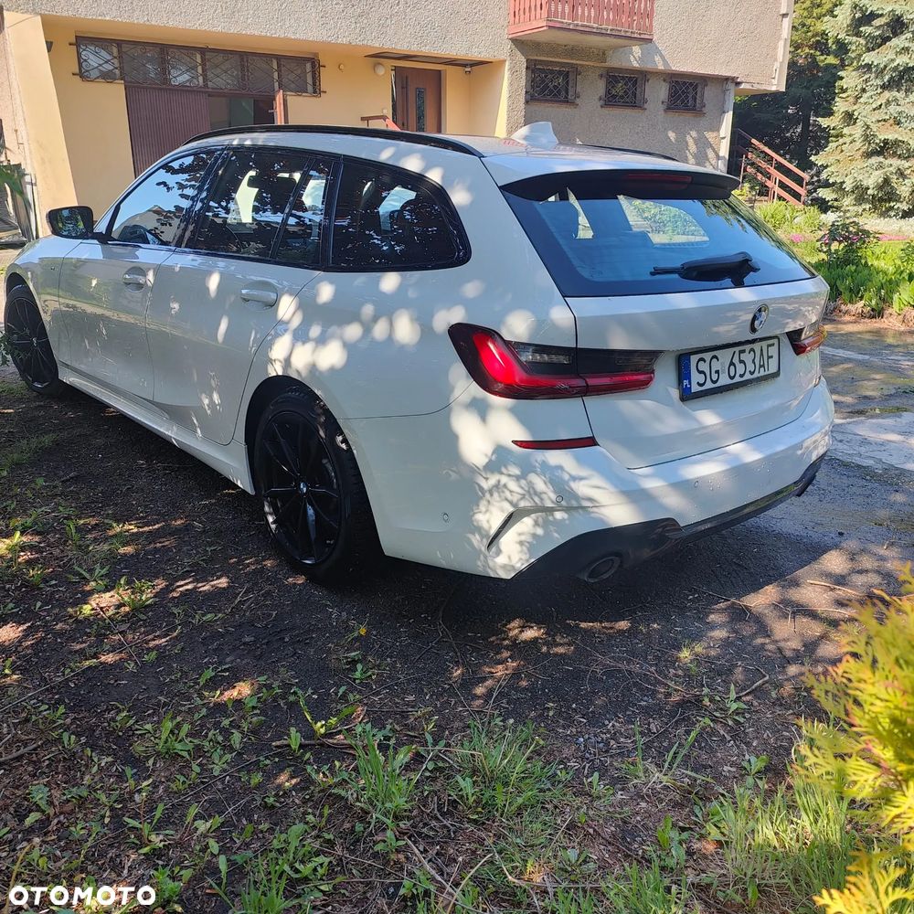 BMW Seria 3 320i - 5