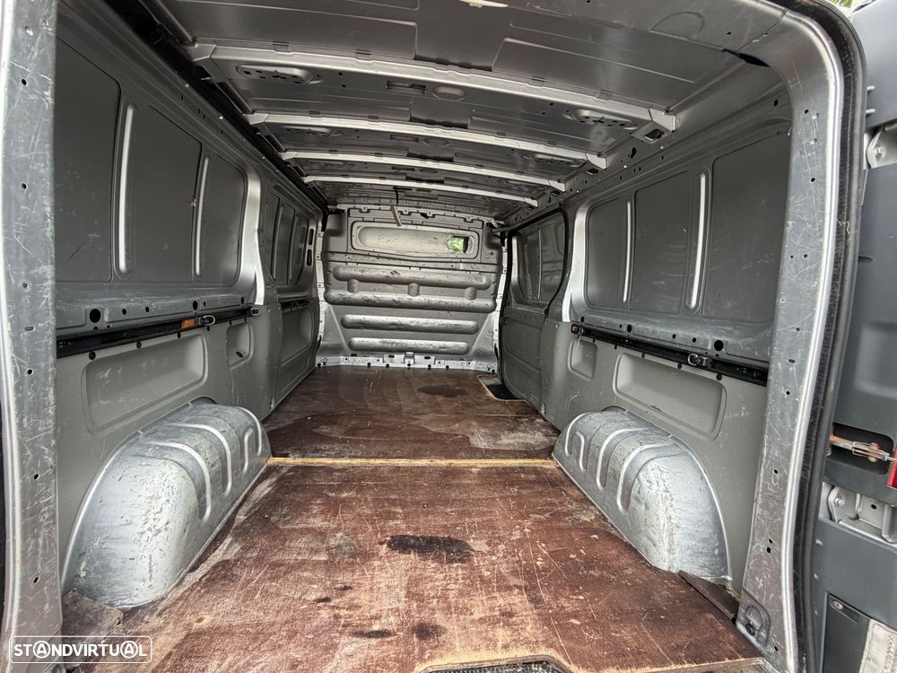 Opel Vivaro LH2 longa - 14